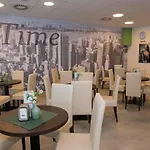 Ais Center فولفسبورغ