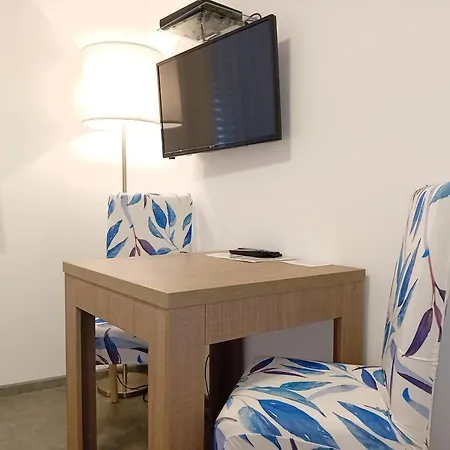 Ais Center Отель Вольфсберг