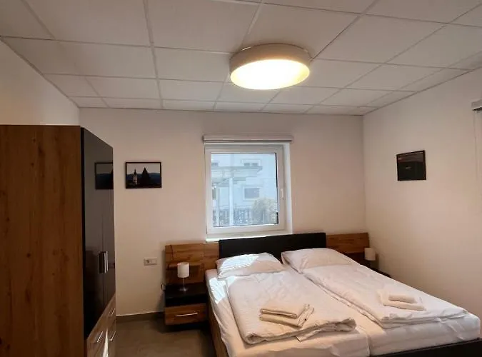 Ais Center Отель